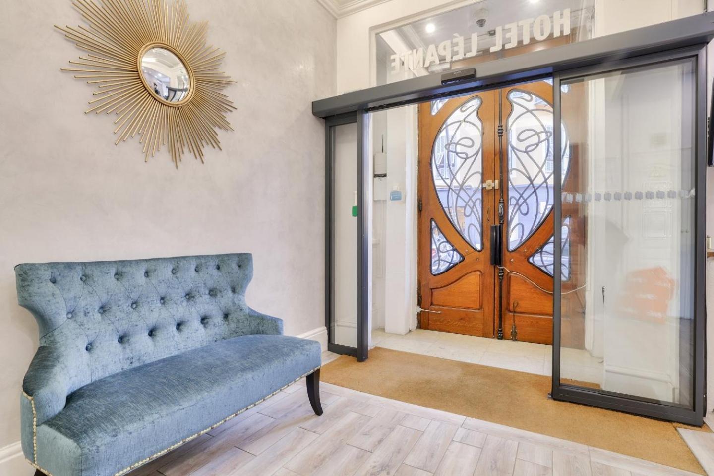 Hotel Lepante Nice Bagian luar foto