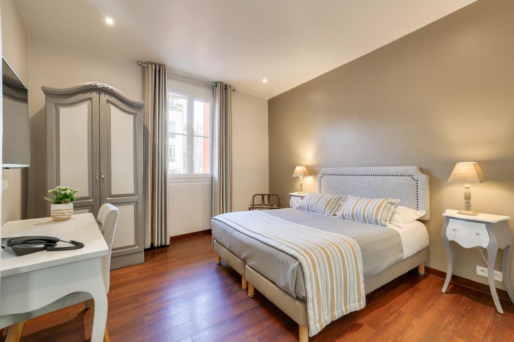 Hotel Lepante Nice Bagian luar foto