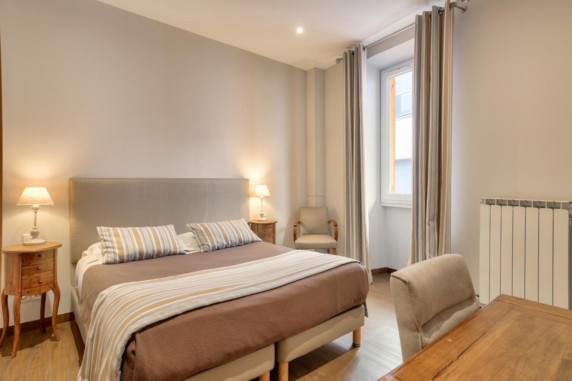 Hotel Lepante Nice Bagian luar foto