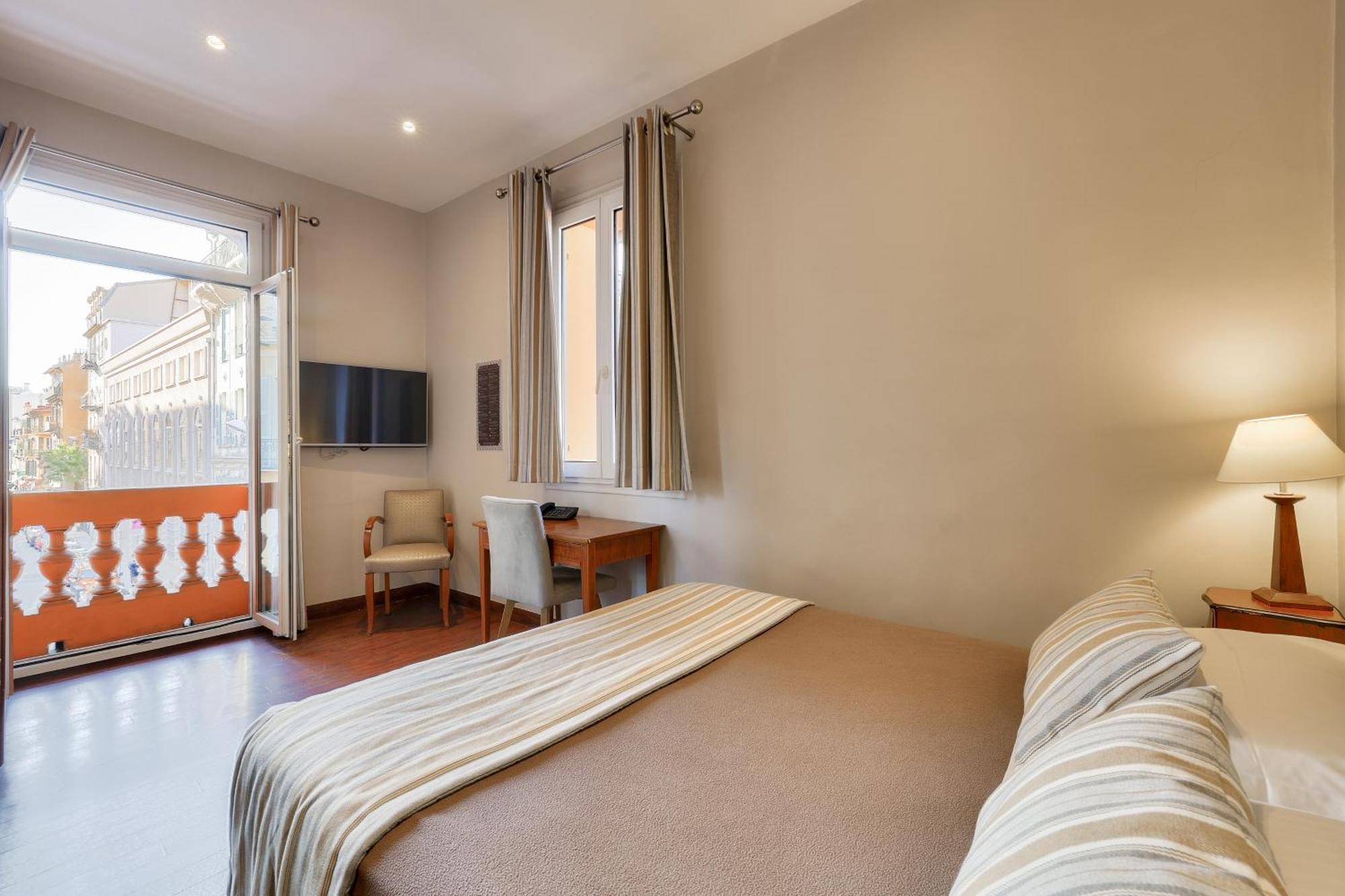 Hotel Lepante Nice Bagian luar foto