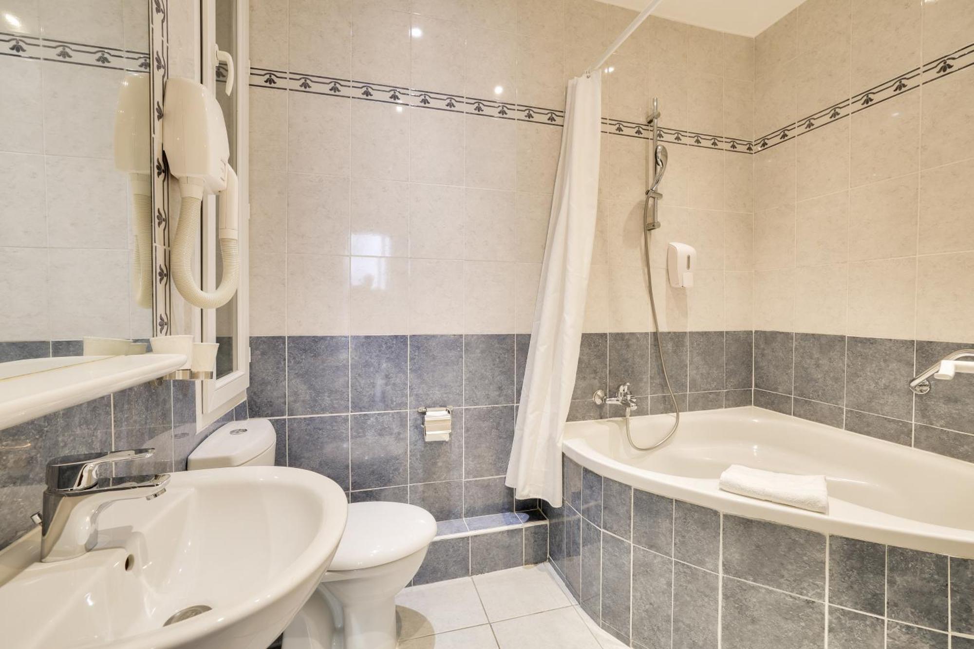 Hotel Lepante Nice Bagian luar foto